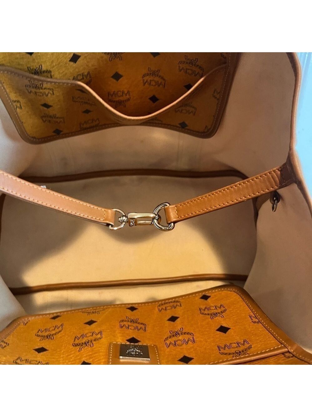 MCM COGNAC VISETOS SHOPPER TOTE BAG - Picture 11 of 15